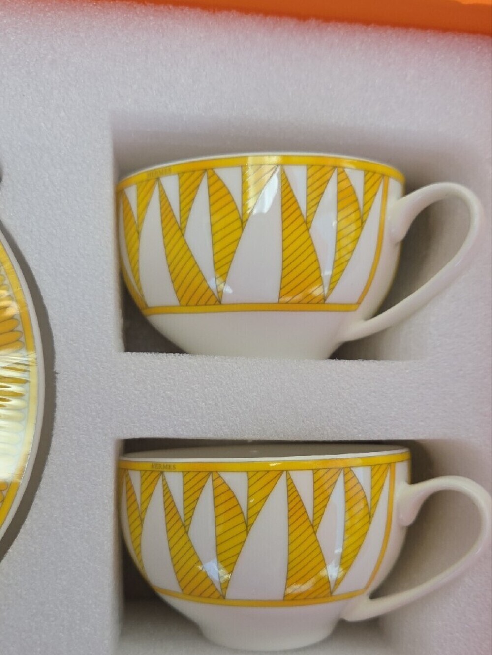New Hermes Soleil Set Of 2 Tea Cups With Saucers READ DESCRIPTION - Picture 6 of 11